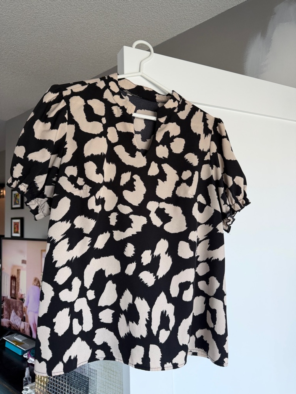 SHEIN Black and Cream Leopard Print Short Sleeve Blouse